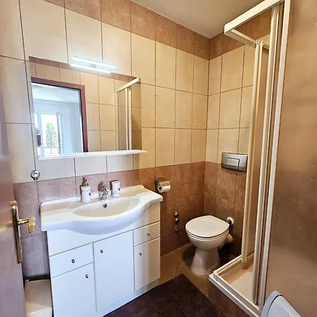 Neva Gostinjska kuća 3*