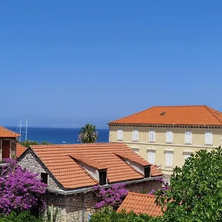 Guest house Neva Supetar
