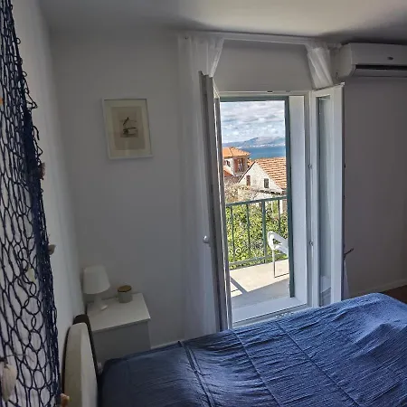 Neva Guest house Supetar