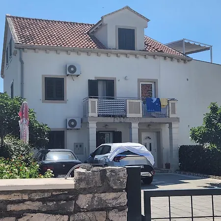 Neva 3* Супетар