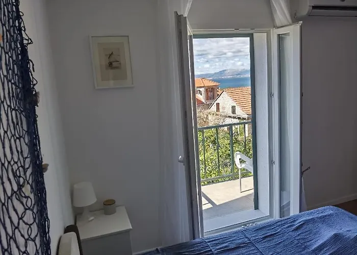 Neva Penzion Supetar